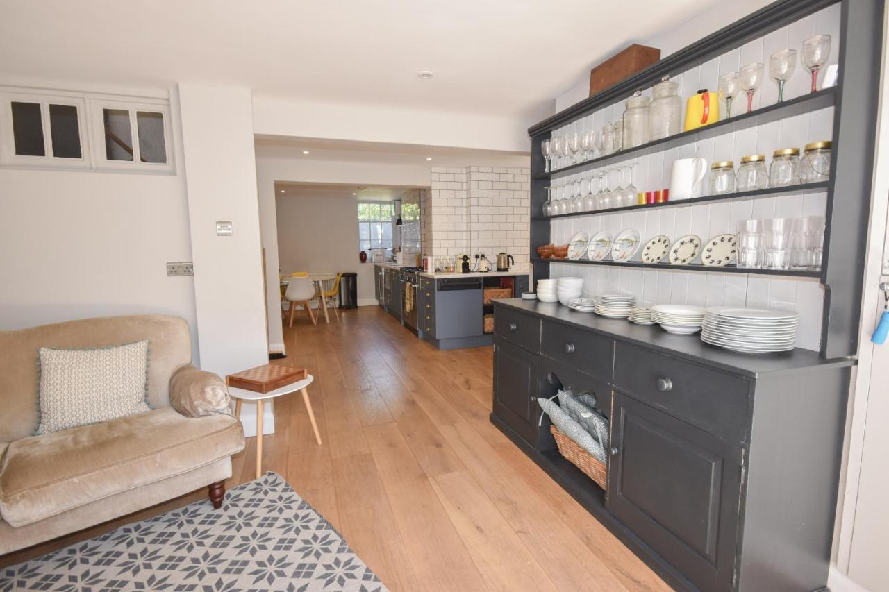 Arden Villa, Sleeps 8, Moments From The Golden Sandy Beach Of Ryde ไรด์ ภายนอก รูปภาพ