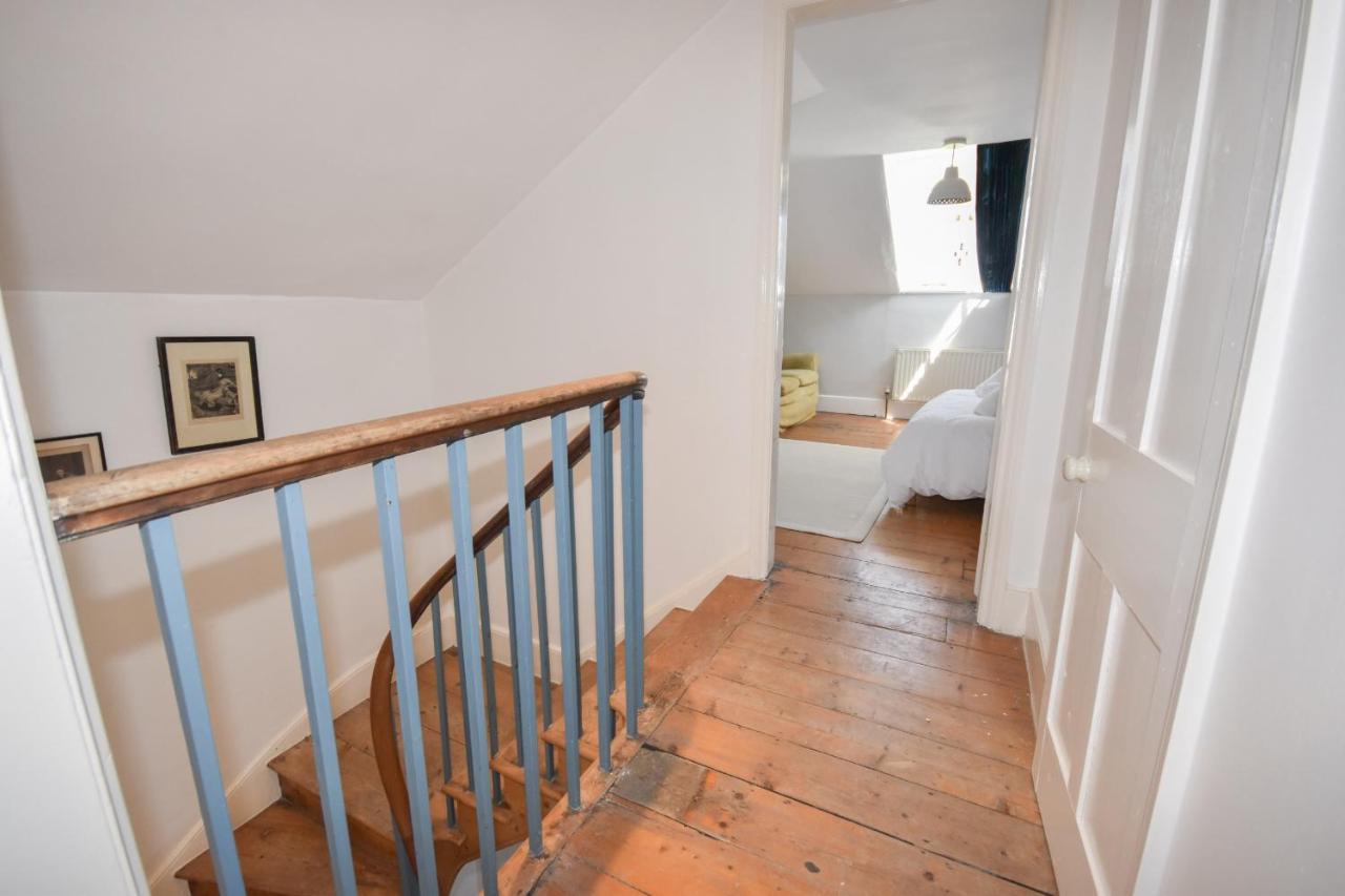 Arden Villa, Sleeps 8, Moments From The Golden Sandy Beach Of Ryde ไรด์ ภายนอก รูปภาพ