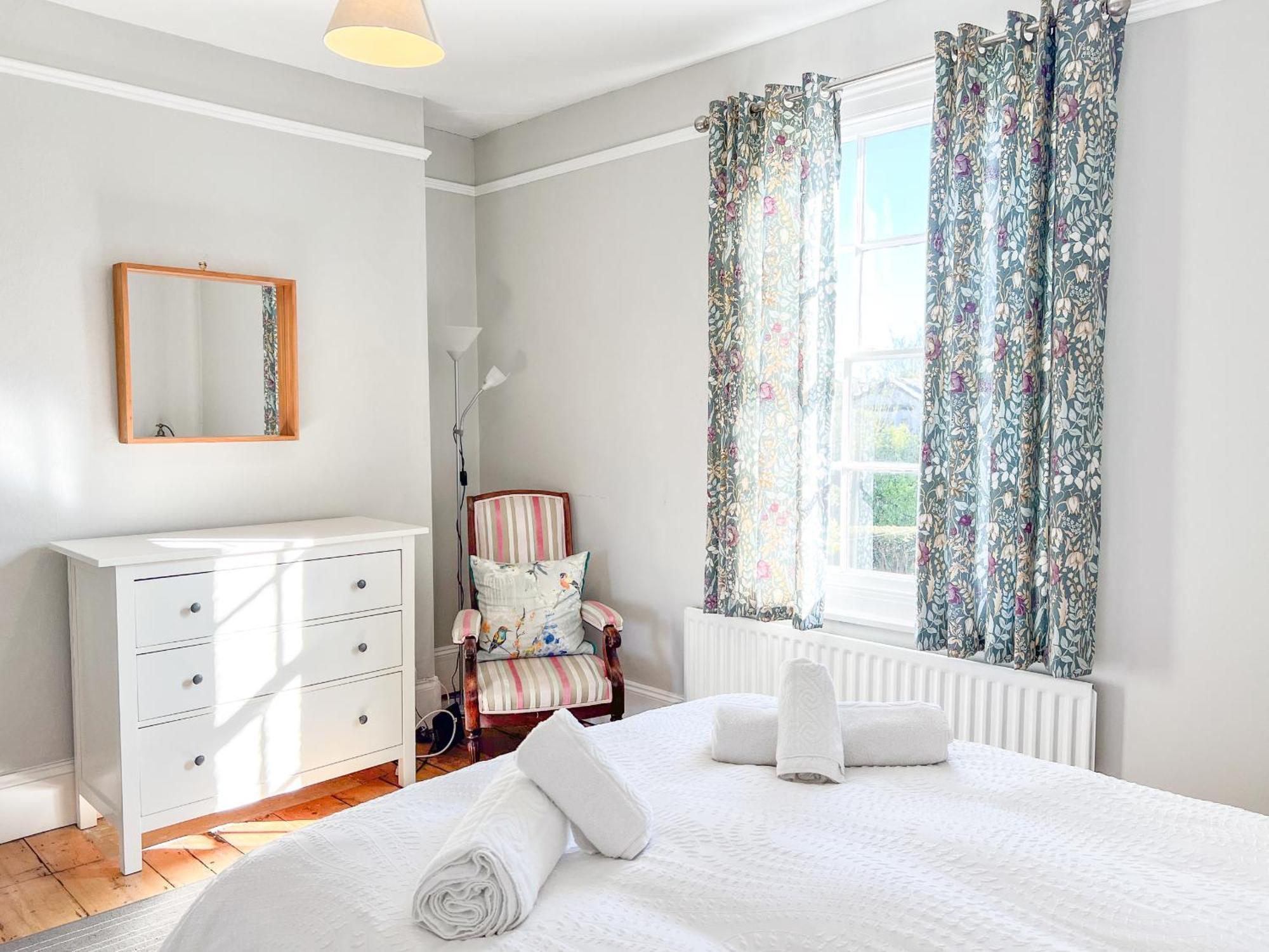 Arden Villa, Sleeps 8, Moments From The Golden Sandy Beach Of Ryde ไรด์ ภายนอก รูปภาพ